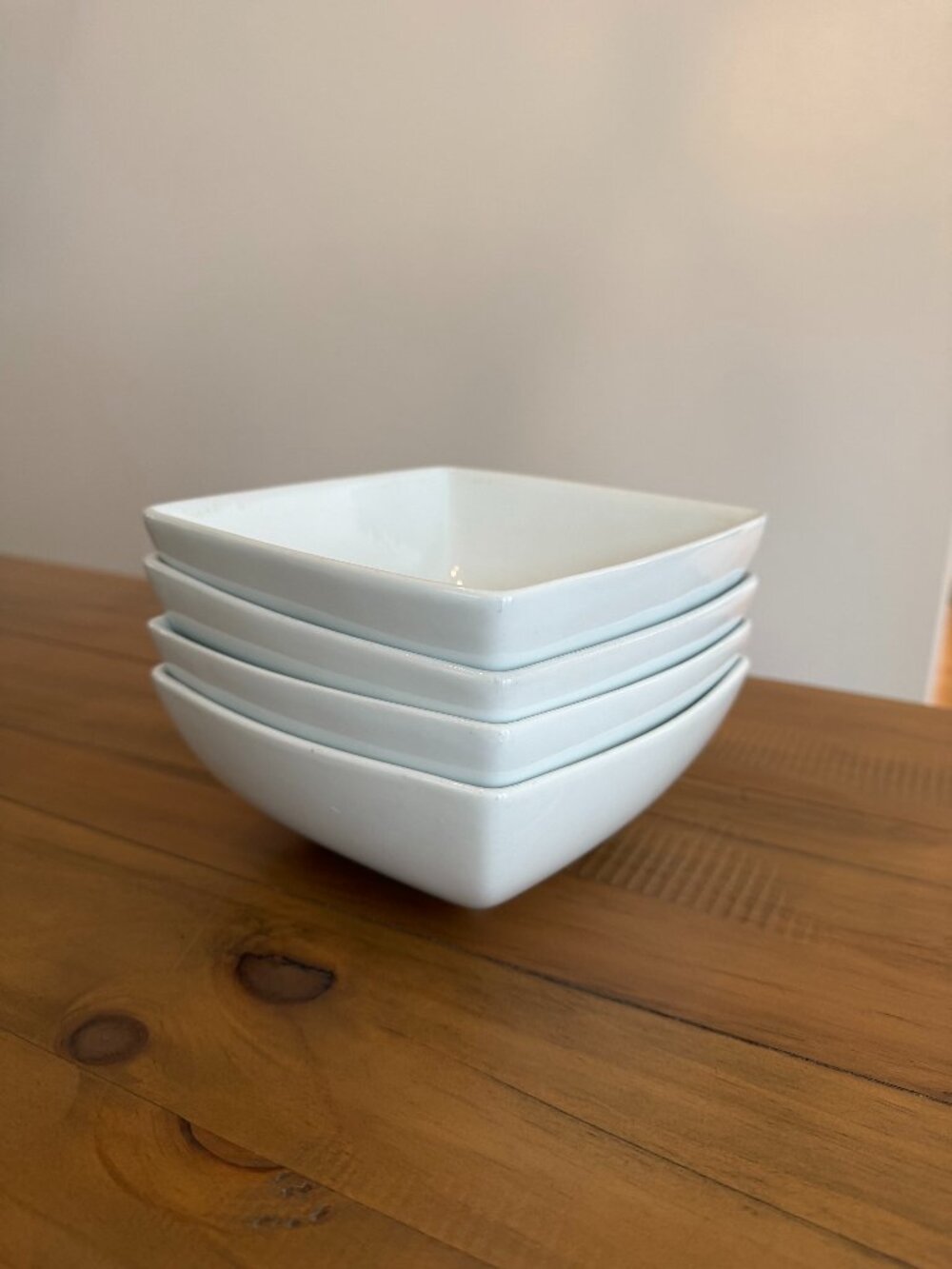 Set of 4 white bowls - Madison Square Park